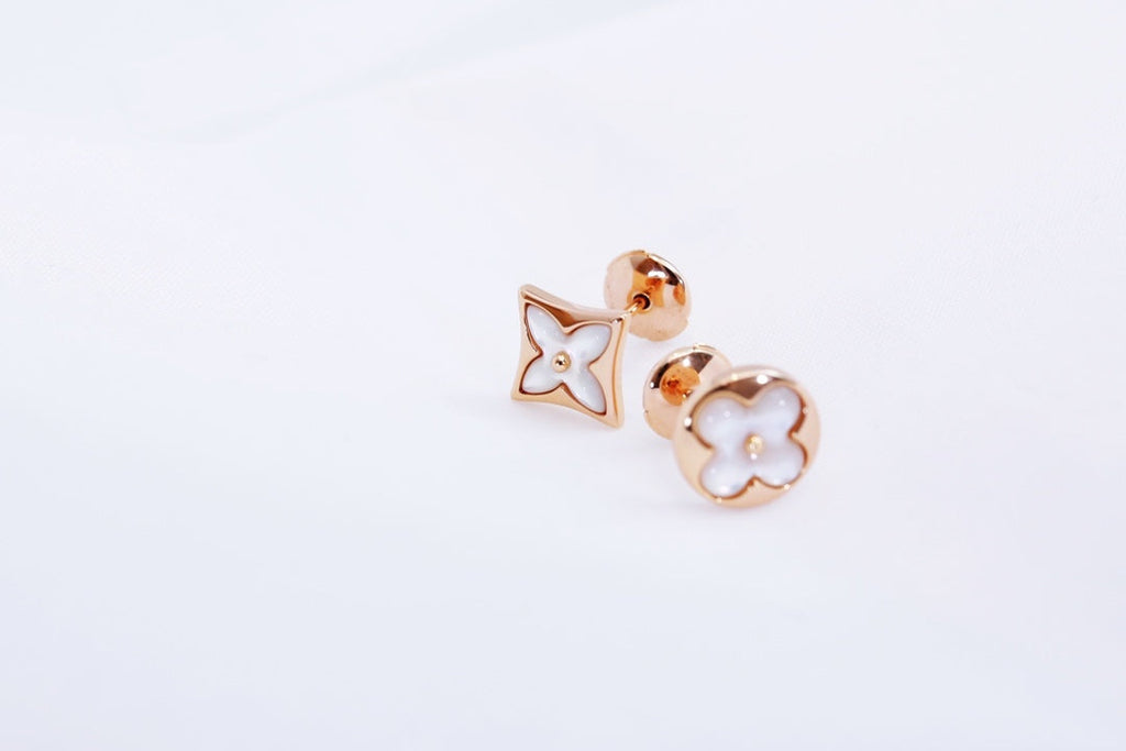 Dream STERN- UND SONNEN-OHRSTECKER AUS ROSÉGOLD MIT MUTTERPERLE
