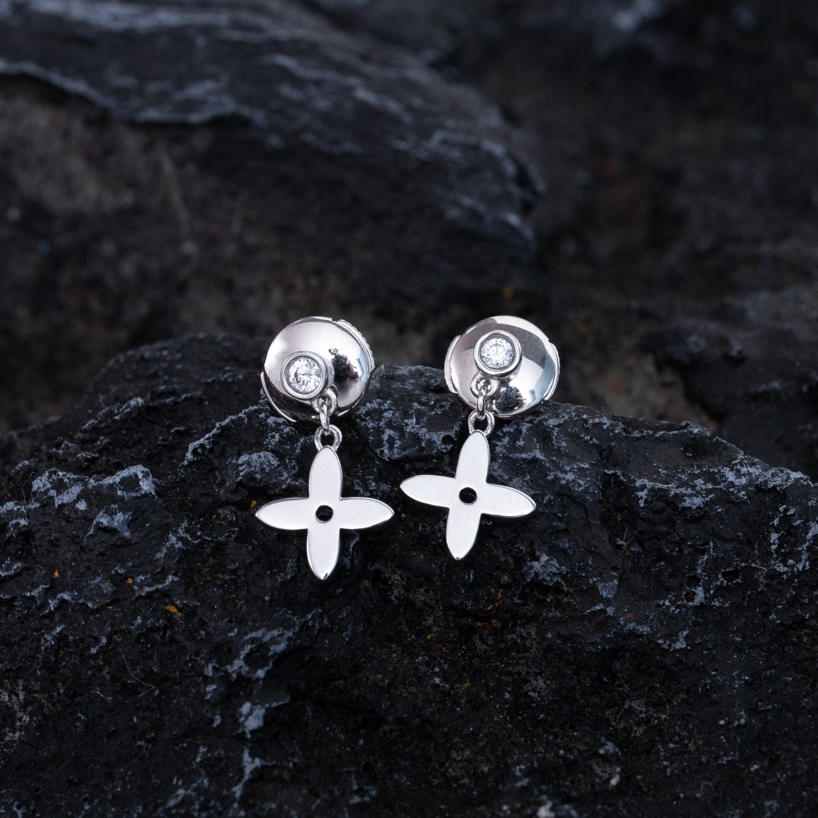 Dream VIDYLLE SILVER DIAMOND MINI DROP EARRINGS