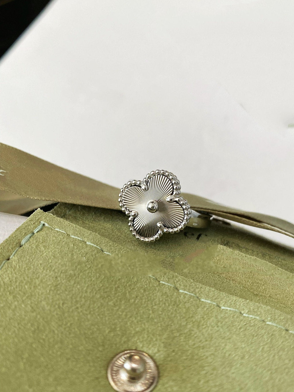 Traum-Kleeblatt-Ring in Silber