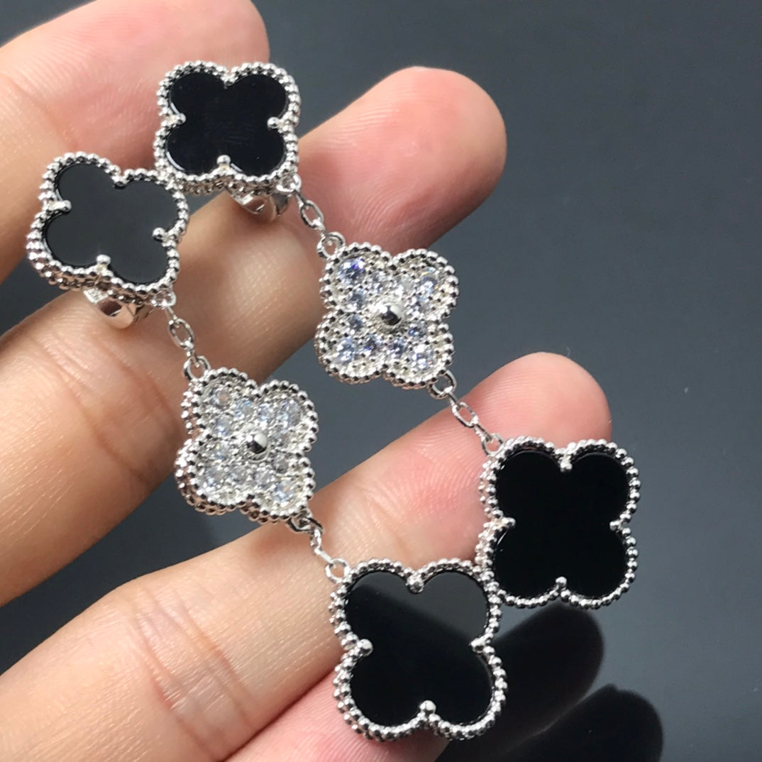 Dream CLOVER 3 MOTIF DIAMOND ONYX SILVER EARRINGS