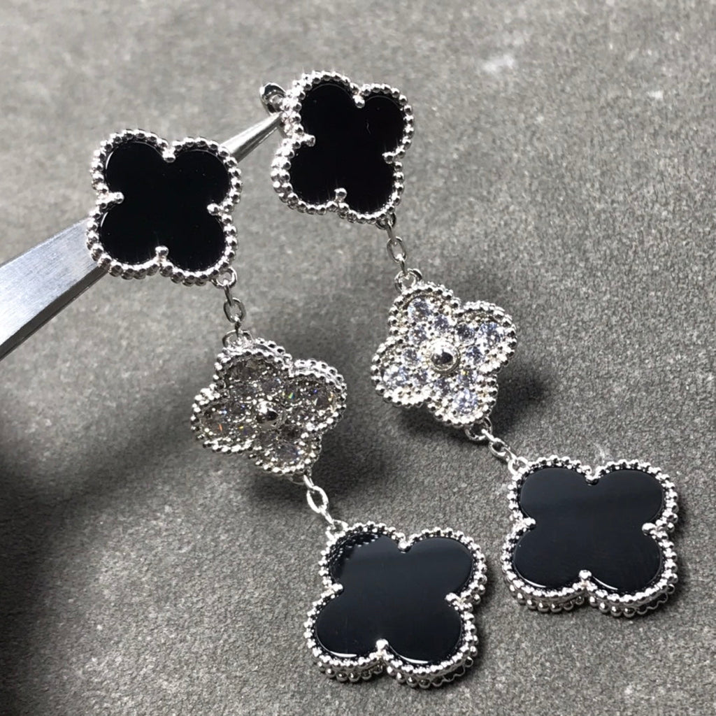 Dream CLOVER 3 MOTIF DIAMOND ONYX SILVER EARRINGS