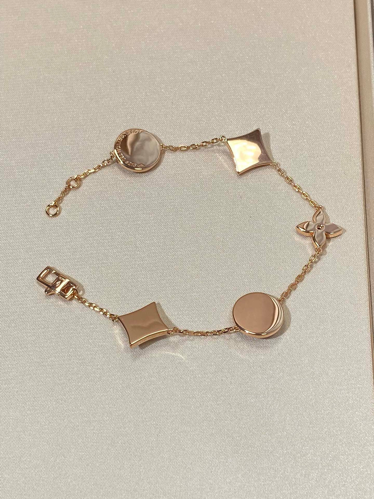 Dream STAR AND SUN 5 MOTIF MOP PINK GOLD BRACELET