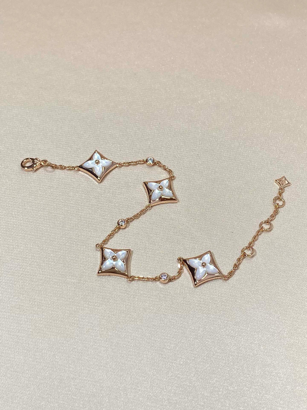 Dream STAR 4 MOTIF MOP DIAMOND PINK GOLD BRACELET