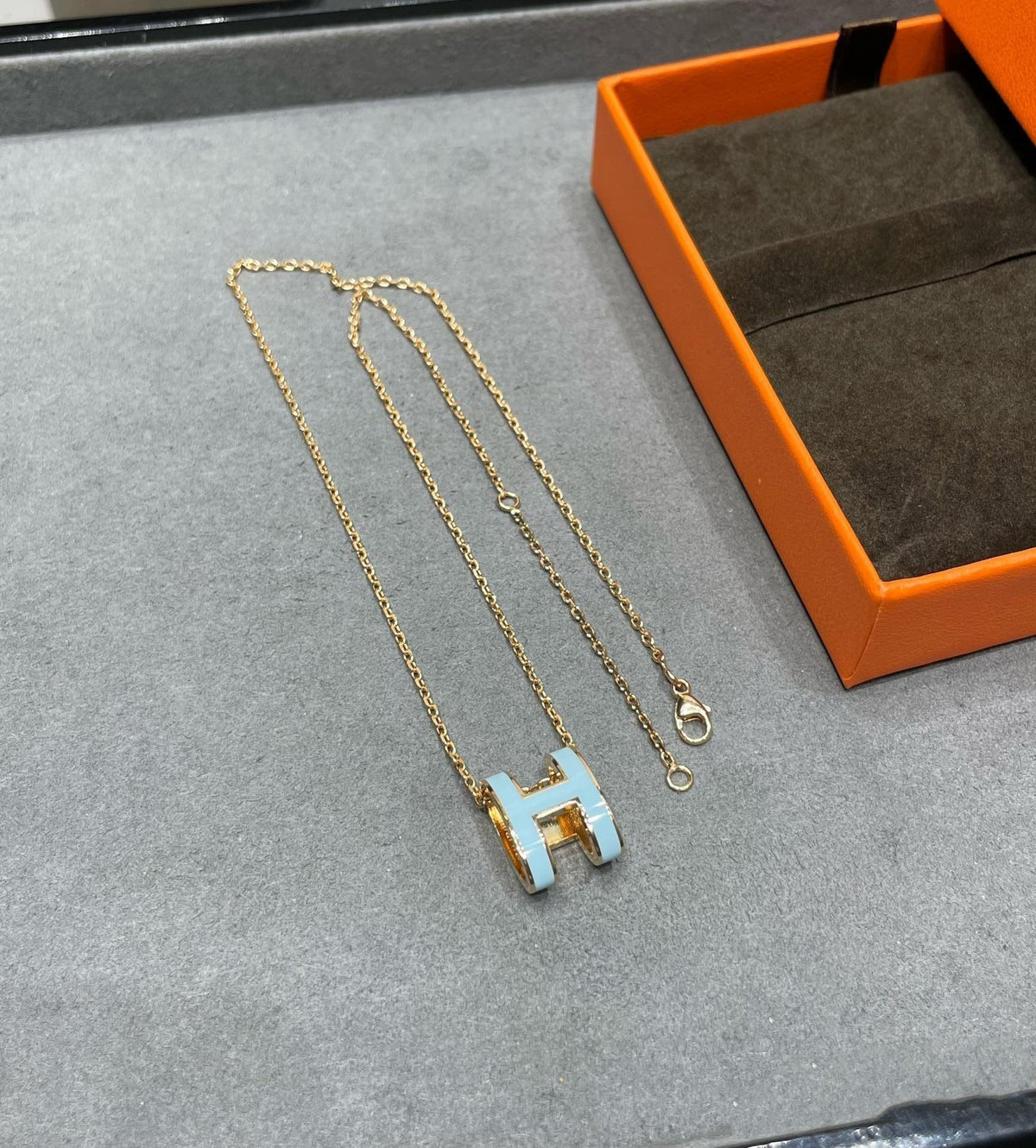 Dream POP H SKY BLUE NECKLACE