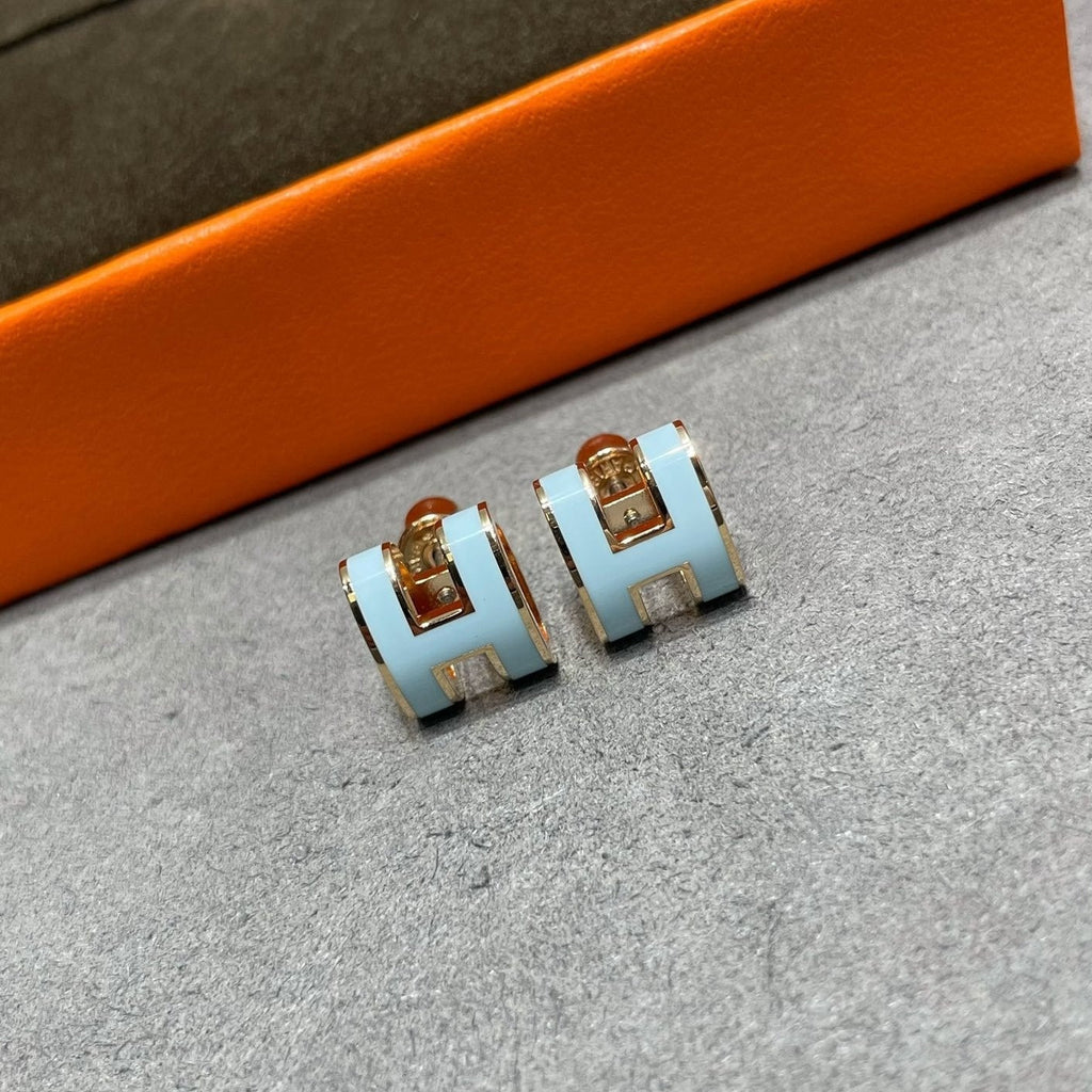 Dream POP H SKY BLUE STUD EARRINGS