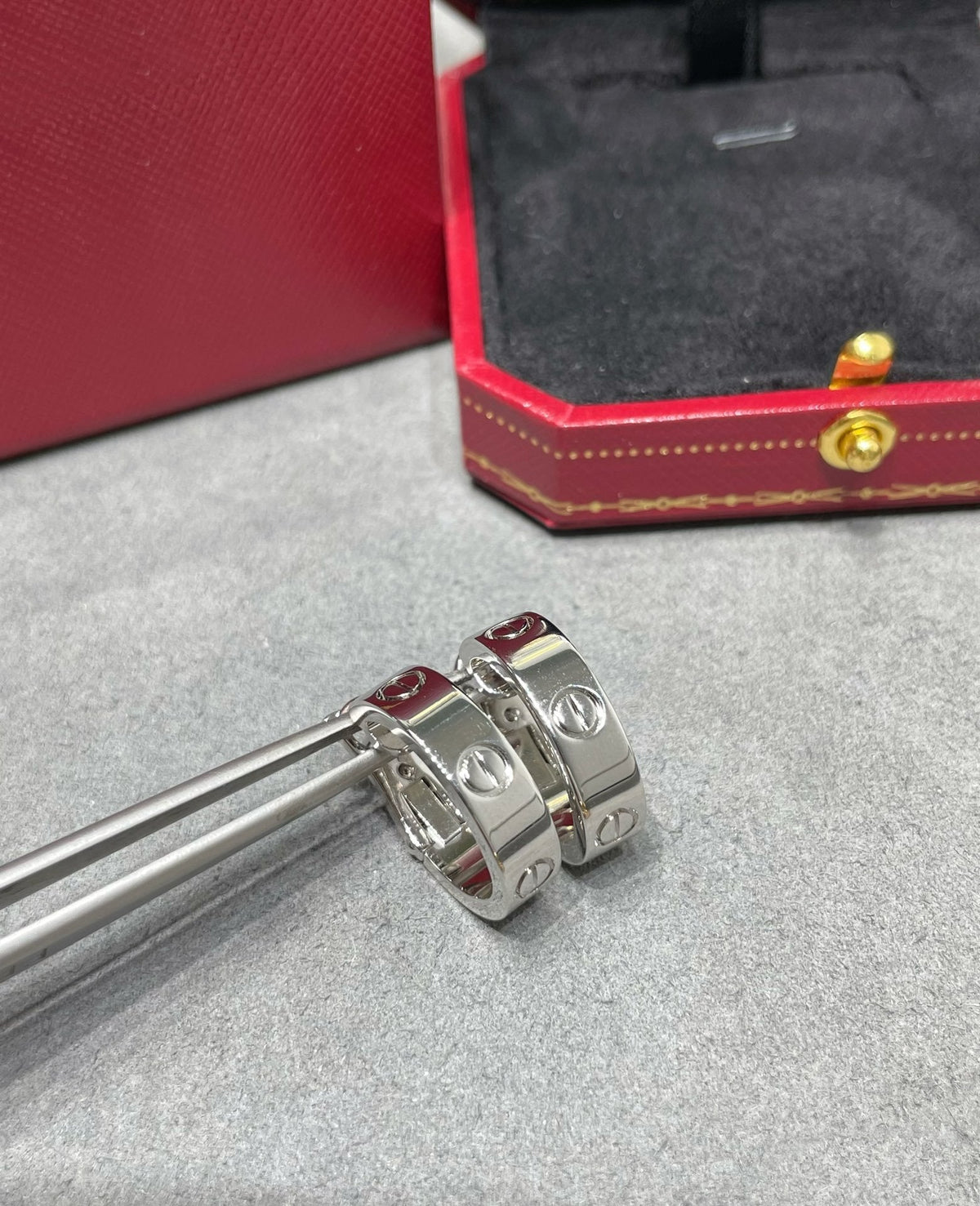 Dream LOVE 5.5MM EARRINGS