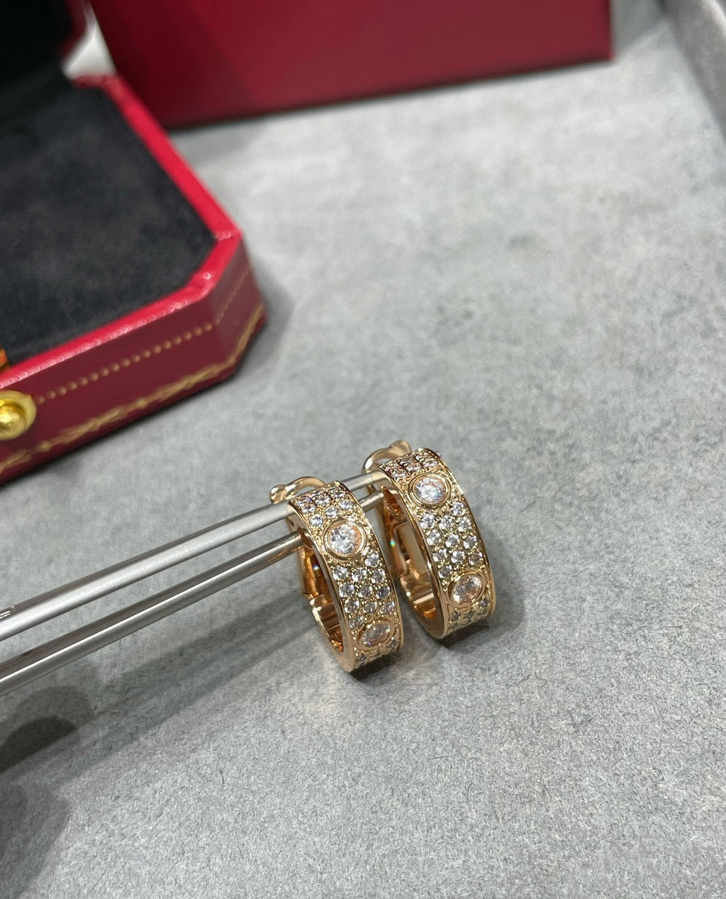 Dream LOVE 5.5mm ダイヤモンドパヴェピアス