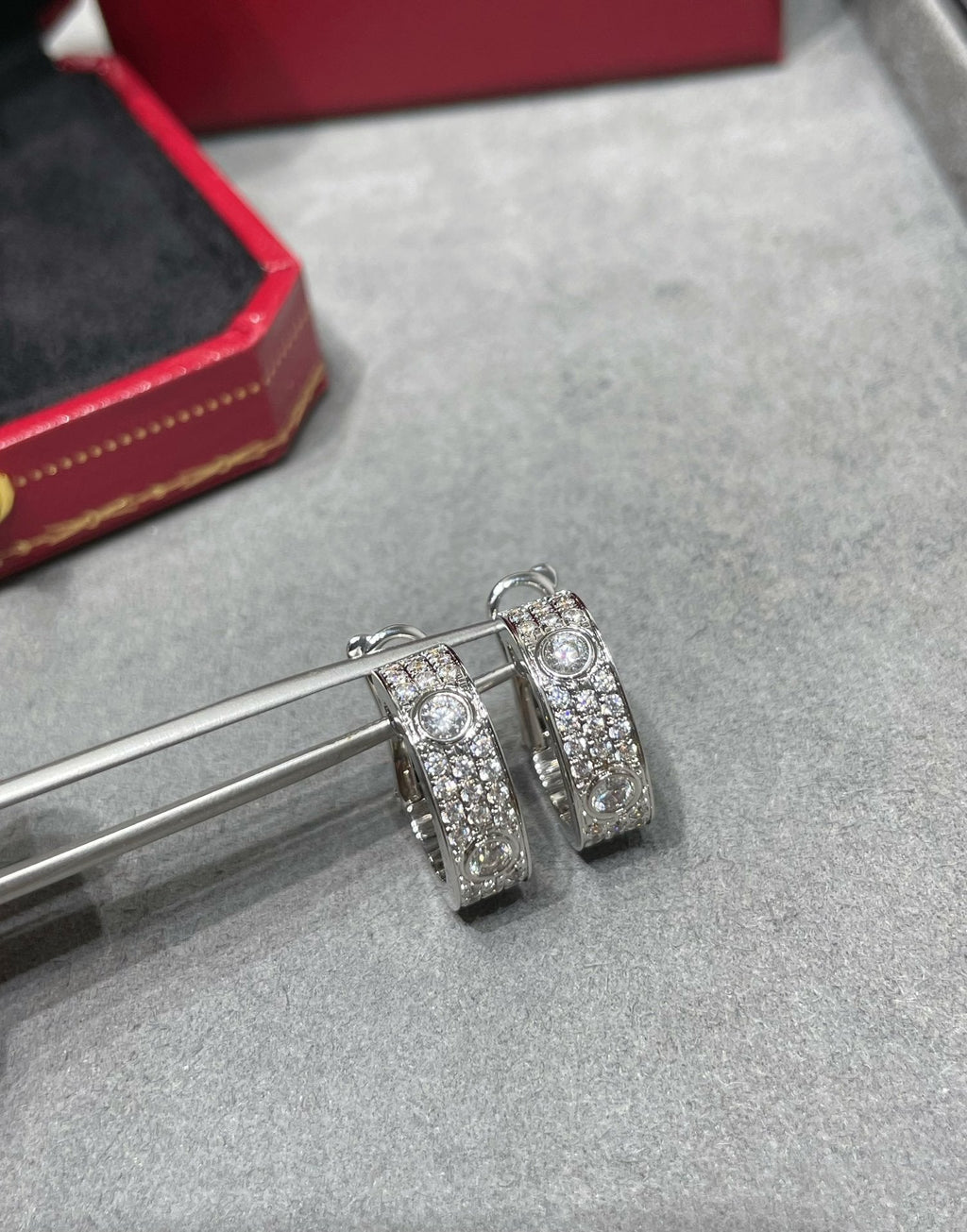 Dream LOVE 5.5mm ダイヤモンドパヴェピアス