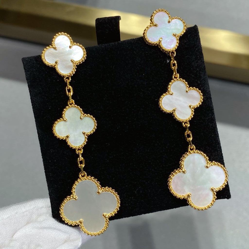TRAUM-KLEEBLATT-OHRRINGE MIT 3 MOTIVEN IN GOLD