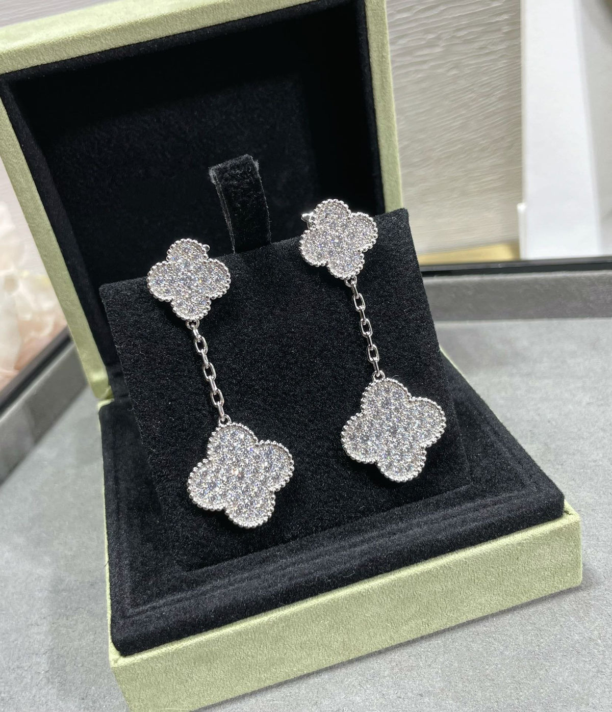 Dream CLOVER 2 MOTIVE OHRRINGE AUS SILBER MIT DIAMANT-PAVÉ