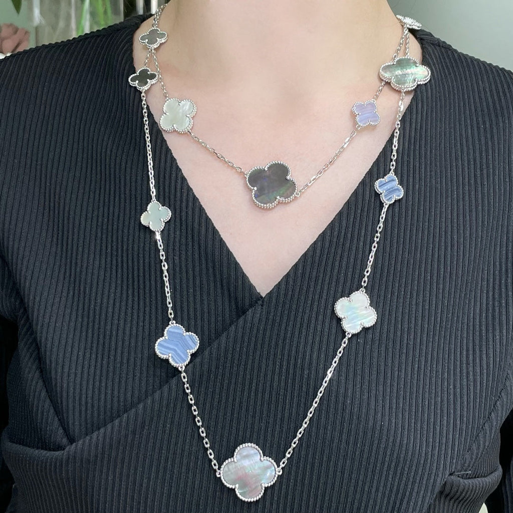 Dream CLOVER 16-Motiv Halskette aus Chalcedon, Perlmutt und Silber
