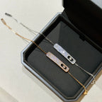 {
  "Dream": "MOVE CLASSIQUE DIAMANT-ARMBAND MIT PAVÉ-FASSUNG"
}
