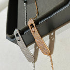 {
  "Dream": "MOVE CLASSIQUE DIAMANT-ARMBAND MIT PAVÉ-FASSUNG"
}