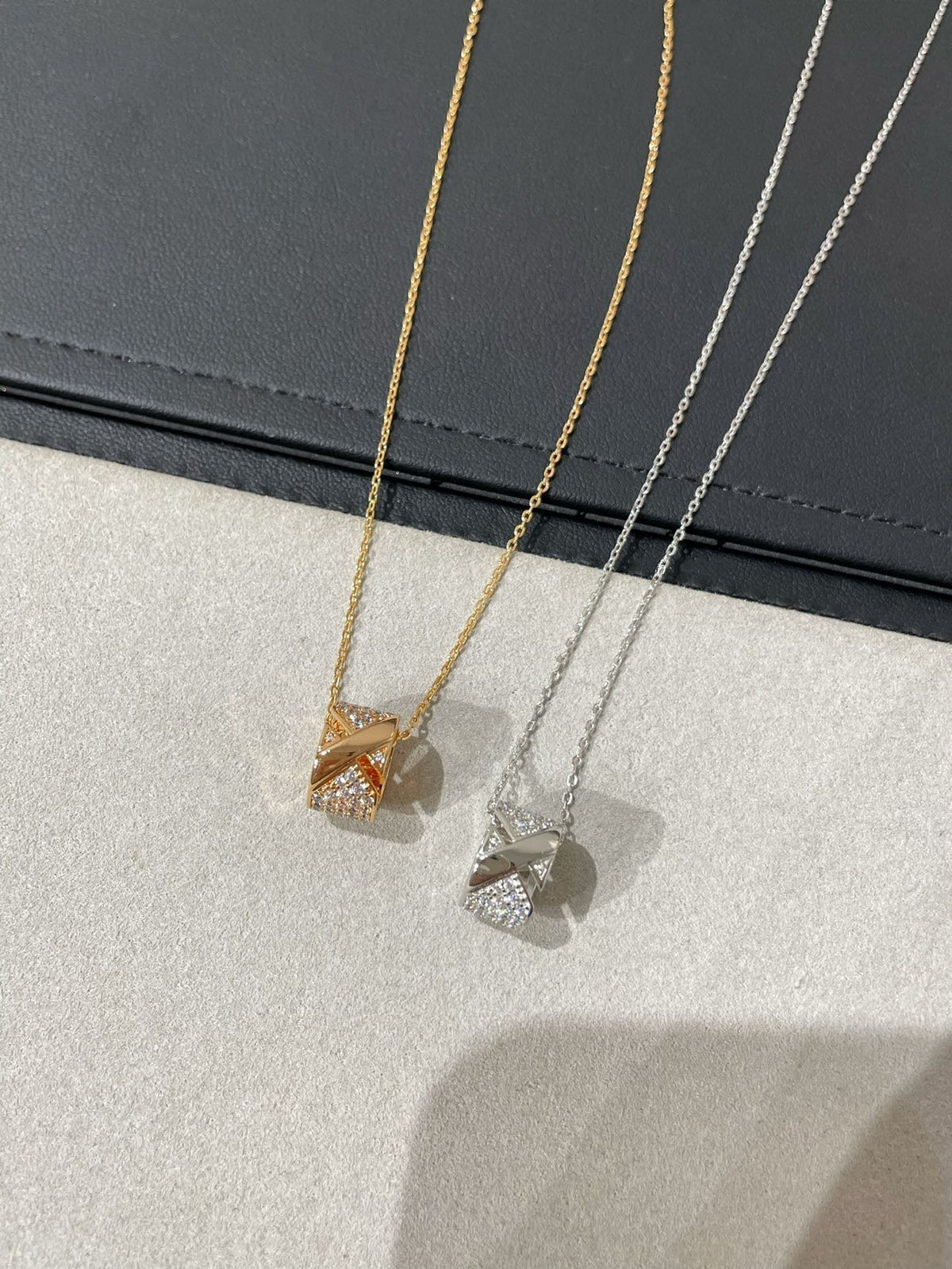 TRAUMHAFTE LIENS EVIDENZ DIAMANT-PAVÉ-HALSKETTE