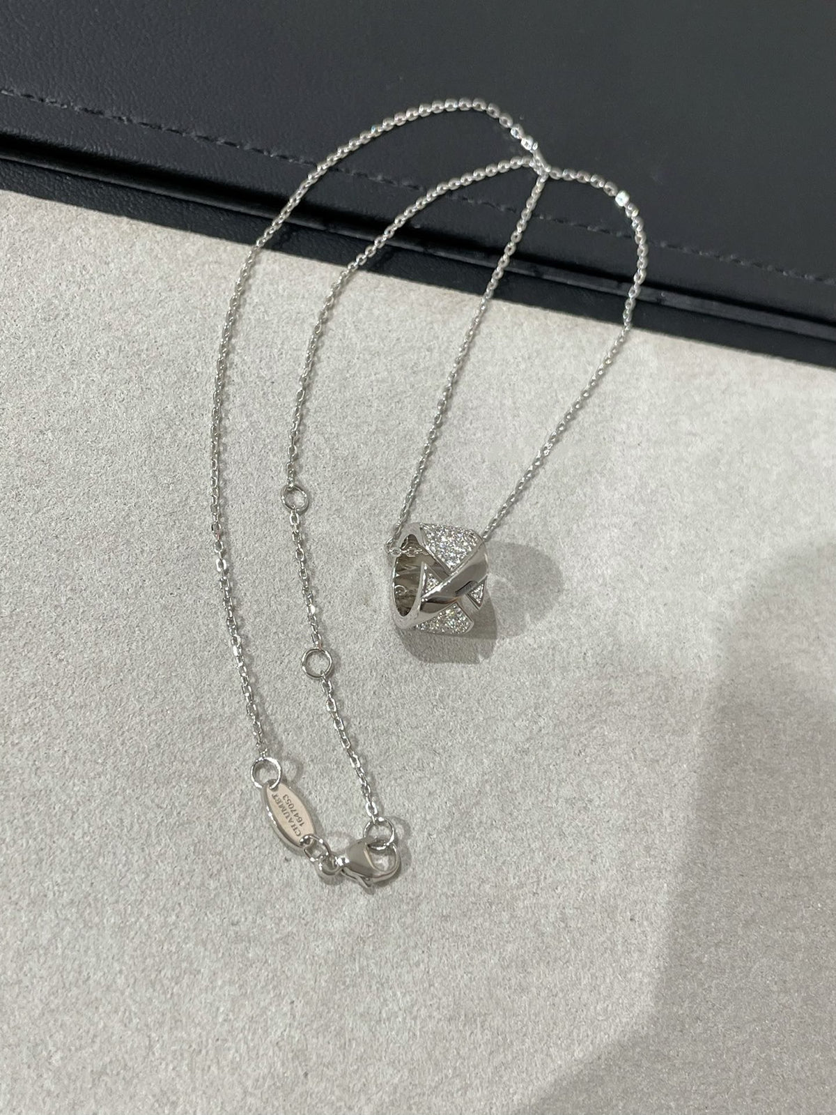 TRAUMHAFTE LIENS EVIDENZ DIAMANT-PAVÉ-HALSKETTE
