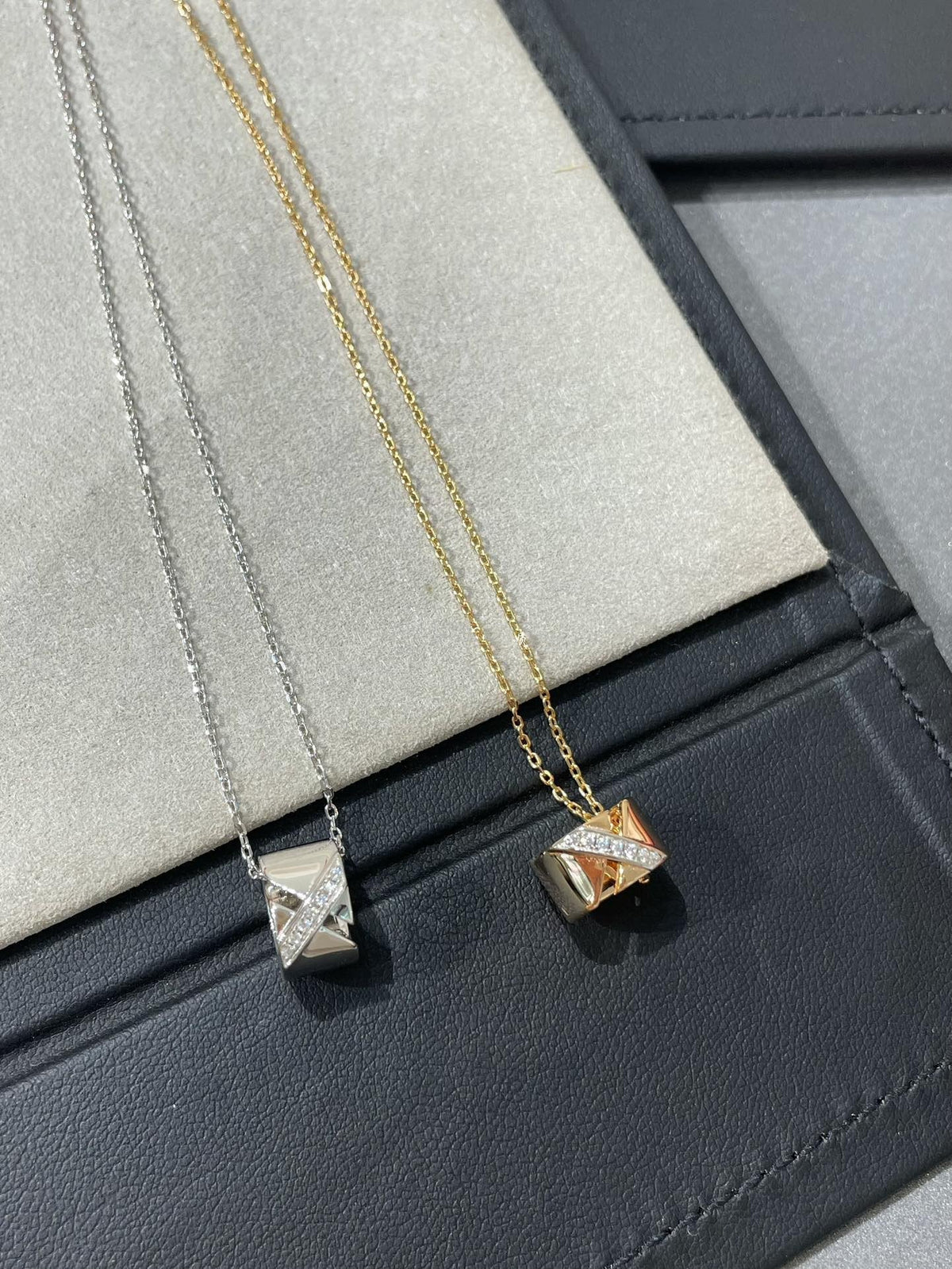 TRAUMHAFTE LIENS EVIDENCE DIAMANT-HALSKETTE