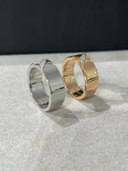 TRAUMHAFTER DIAMANTRING MIT LIENS-MOTIV