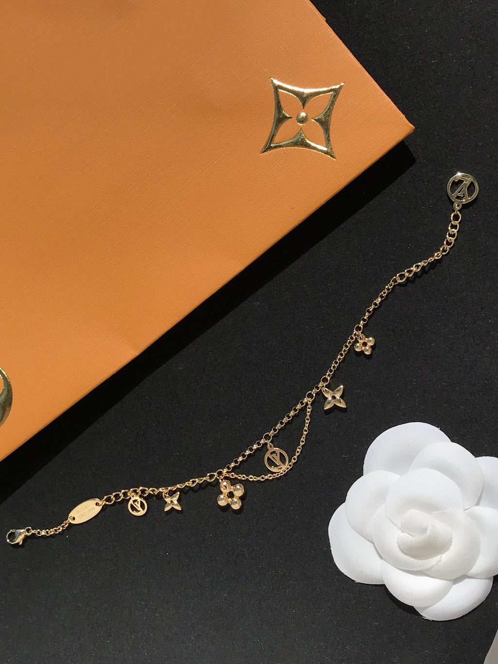 Dream BLOOMING PINK GOLD MOP BRACELET