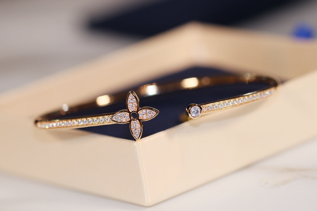Dream IDYLLE GOLD OPEN BRACELET DIAMOND PAVED