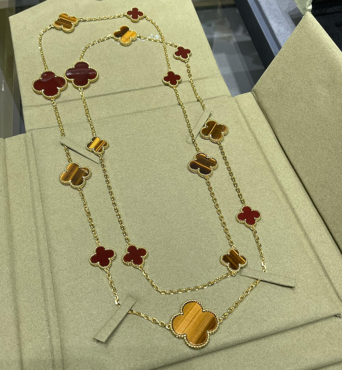 Dream CLOVER 16 MOTIF CARNELIAN TIGER EYE ROSE GOLD NECKLACE