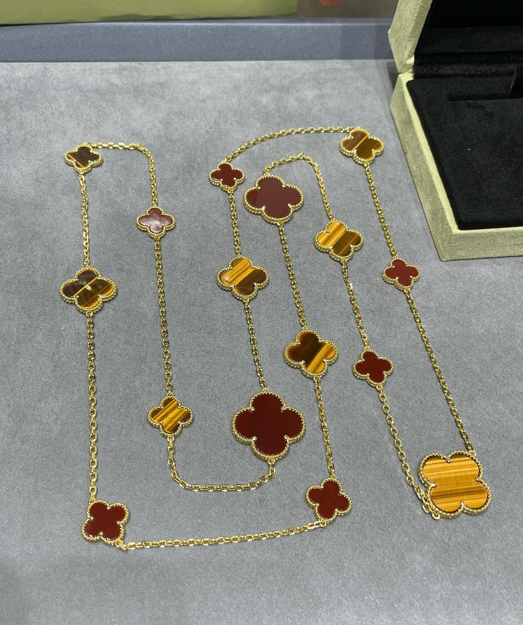 Dream CLOVER 16 MOTIF CARNELIAN TIGER EYE ROSE GOLD NECKLACE