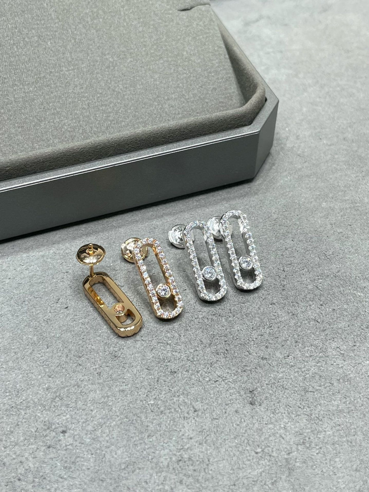 [Dream]MOVE UNO STUD DIAMOND PAVED EARRINGS