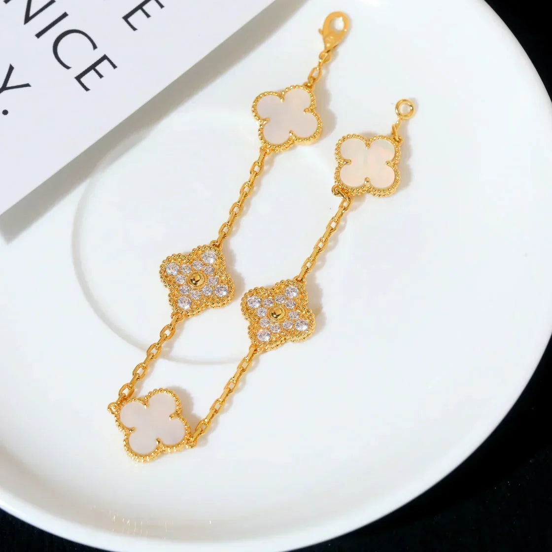 [Dream ]New CLOVER WHITE PEARL MOP 5 MOTIF BRACELET COLLECTION