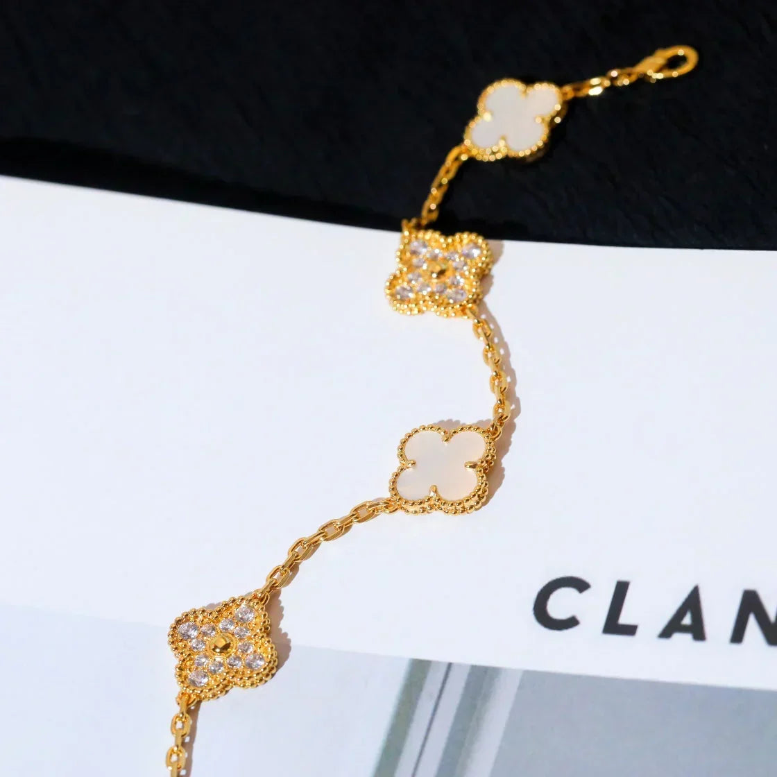 [Dream ]New CLOVER WHITE PEARL MOP 5 MOTIF BRACELET COLLECTION