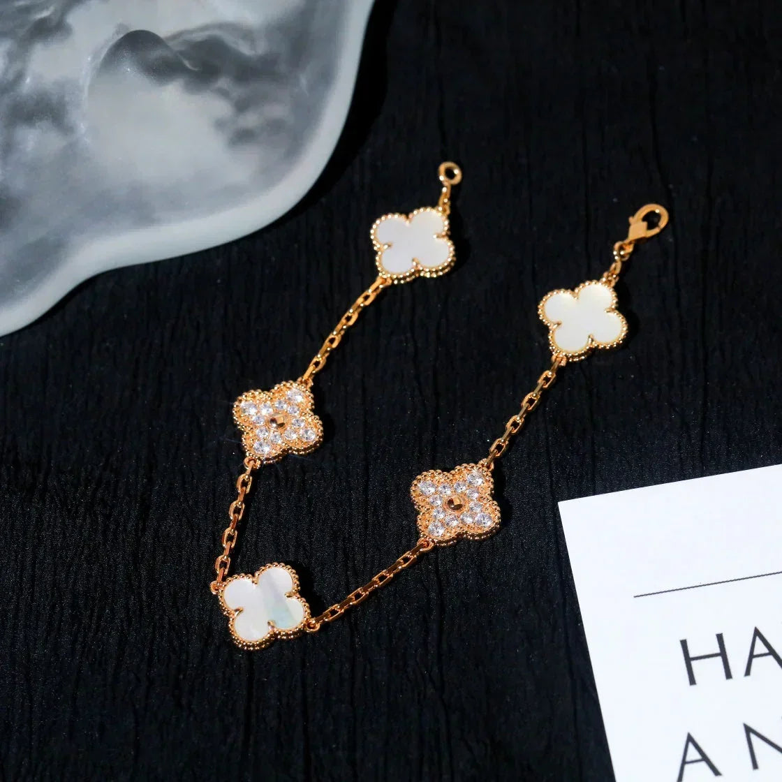 [Dream ]New CLOVER WHITE PEARL MOP 5 MOTIF BRACELET COLLECTION