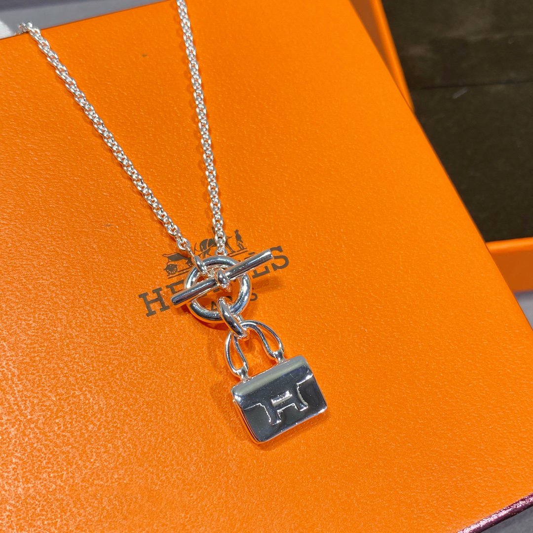 Dream CONSTANCE PEDANT SILVER NECKLACE