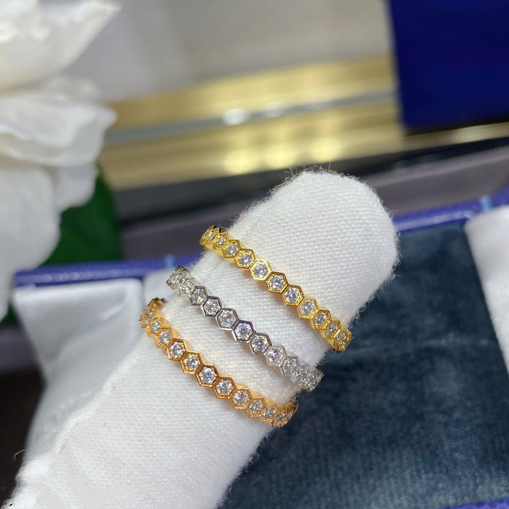 Dream BEE LOVE DIAMOND PAVED SMALL RING