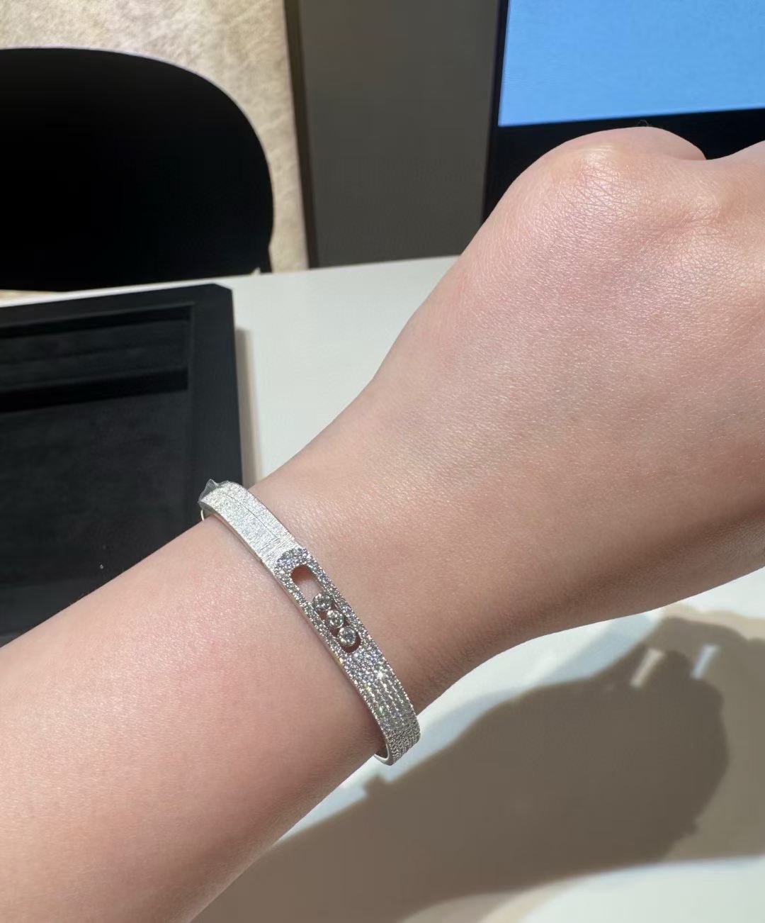 [Dream ] 2026 BRAND-NEW FROSTED BRACELET WITH DIAMONDS THREE COLORS