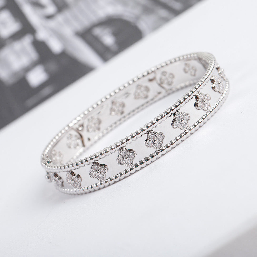 Dream CLOVER BRACELET 8MM DIAMONDS