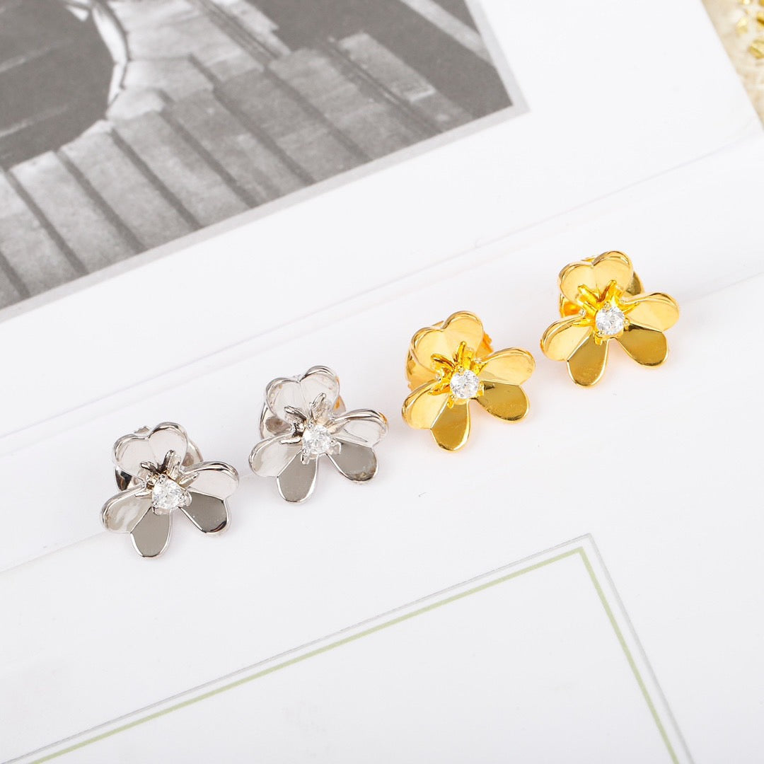 Dream FRIVOLE MINI FLOWER EARRINGS