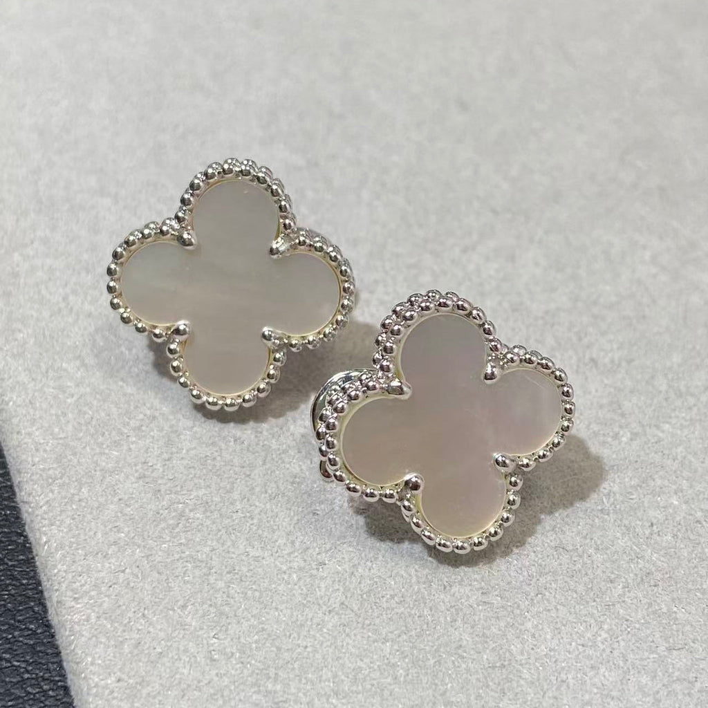[Dream ] CLOVER LARGE (20mm) 1 MOTIFS WHITE MOP STUD EARRINGS