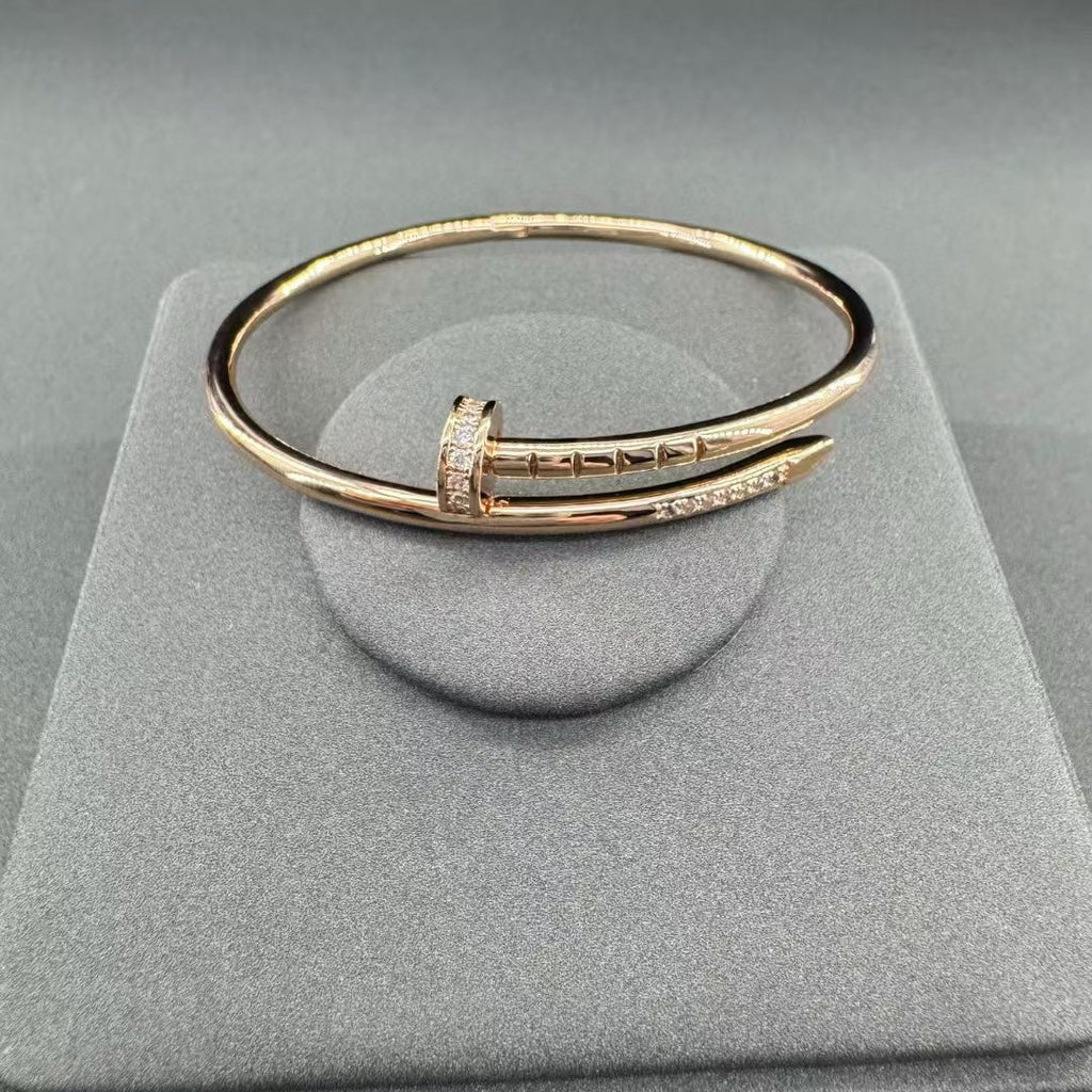 {
  "Dream ": "ジュスト アン クル ブレスレット 2.5mm ダイヤモンド 新品"
}