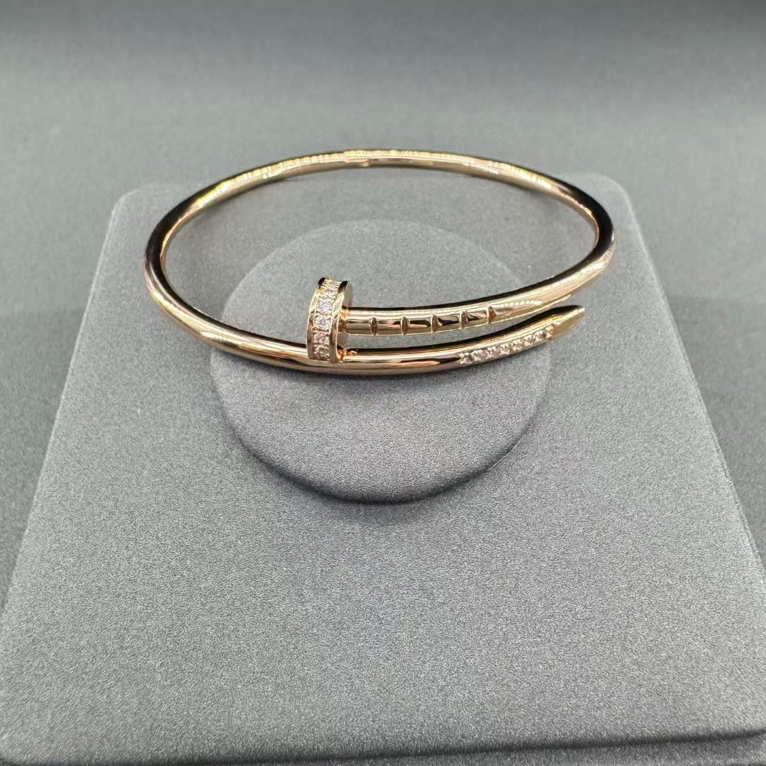 {
  "Dream ": "ジュスト アン クル ブレスレット 2.5mm ダイヤモンド 新品"
}