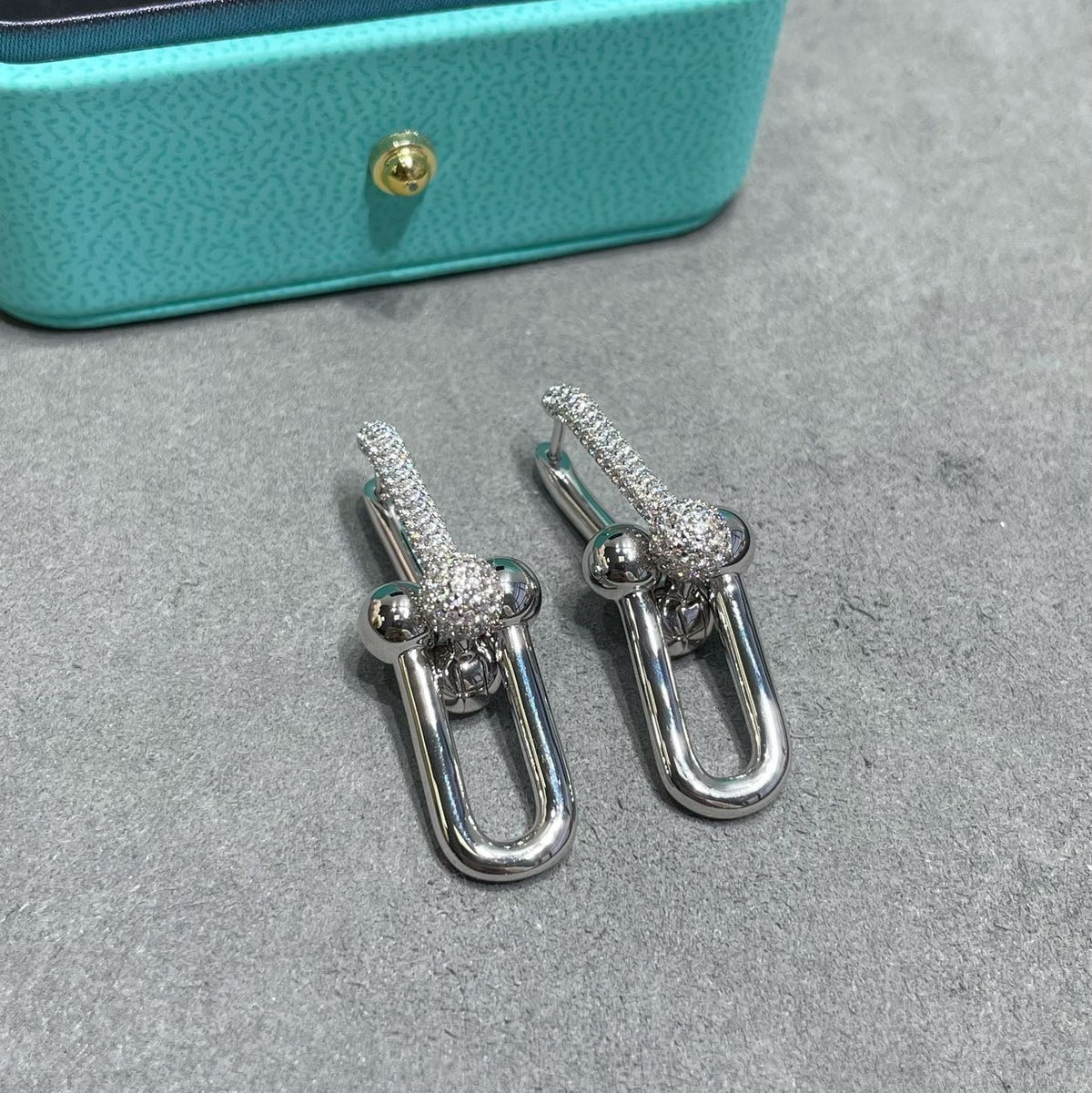 [Dream ] TF U-shaped diamond earrings