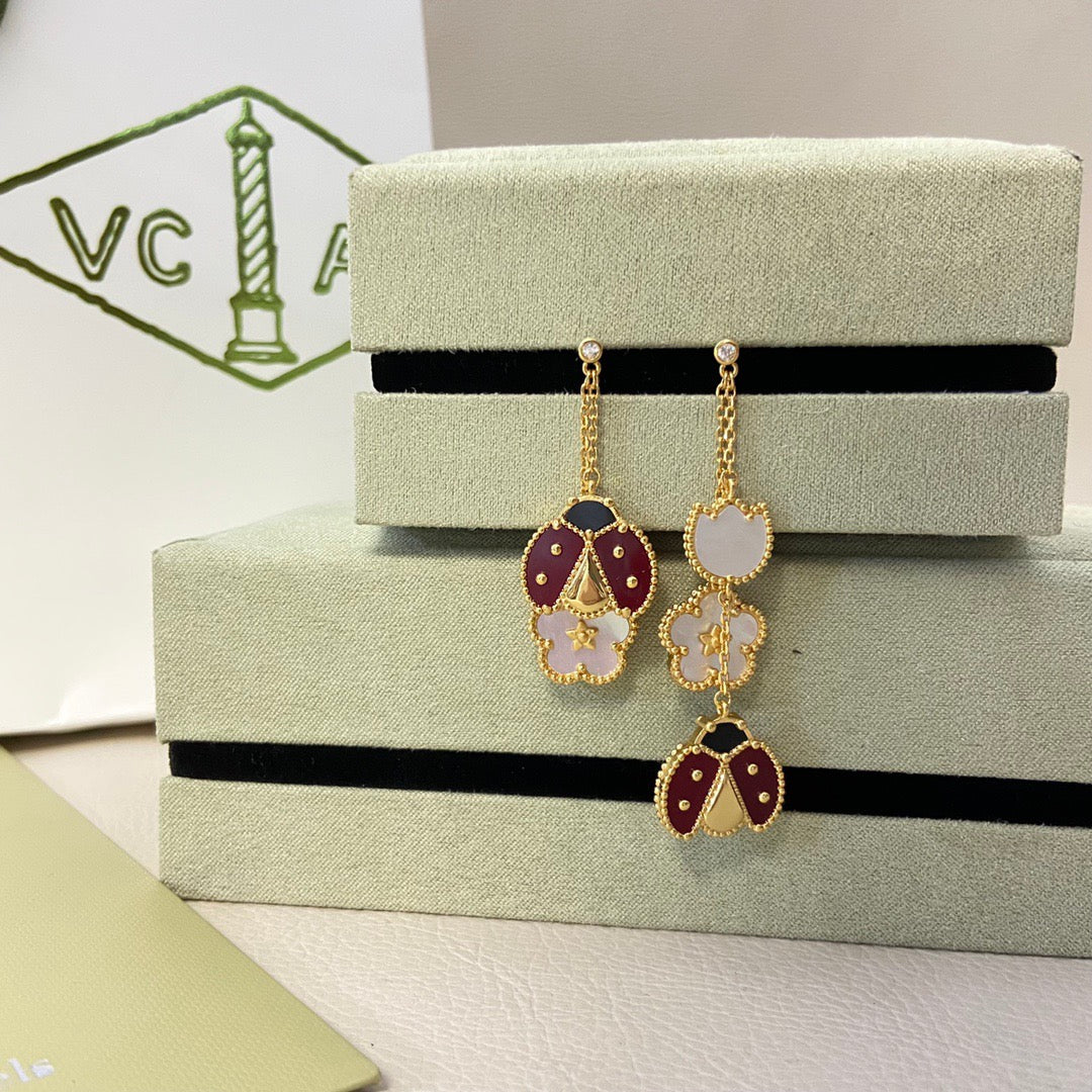 Dream LUCKY LADYBUG WHITE MOP EARRINGS