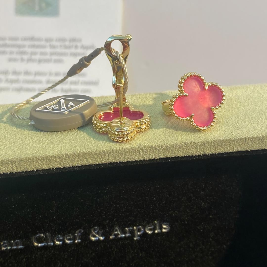 [Dream]NEW CLOVER 15MM PINK ENAMEL STUD EARRINGS