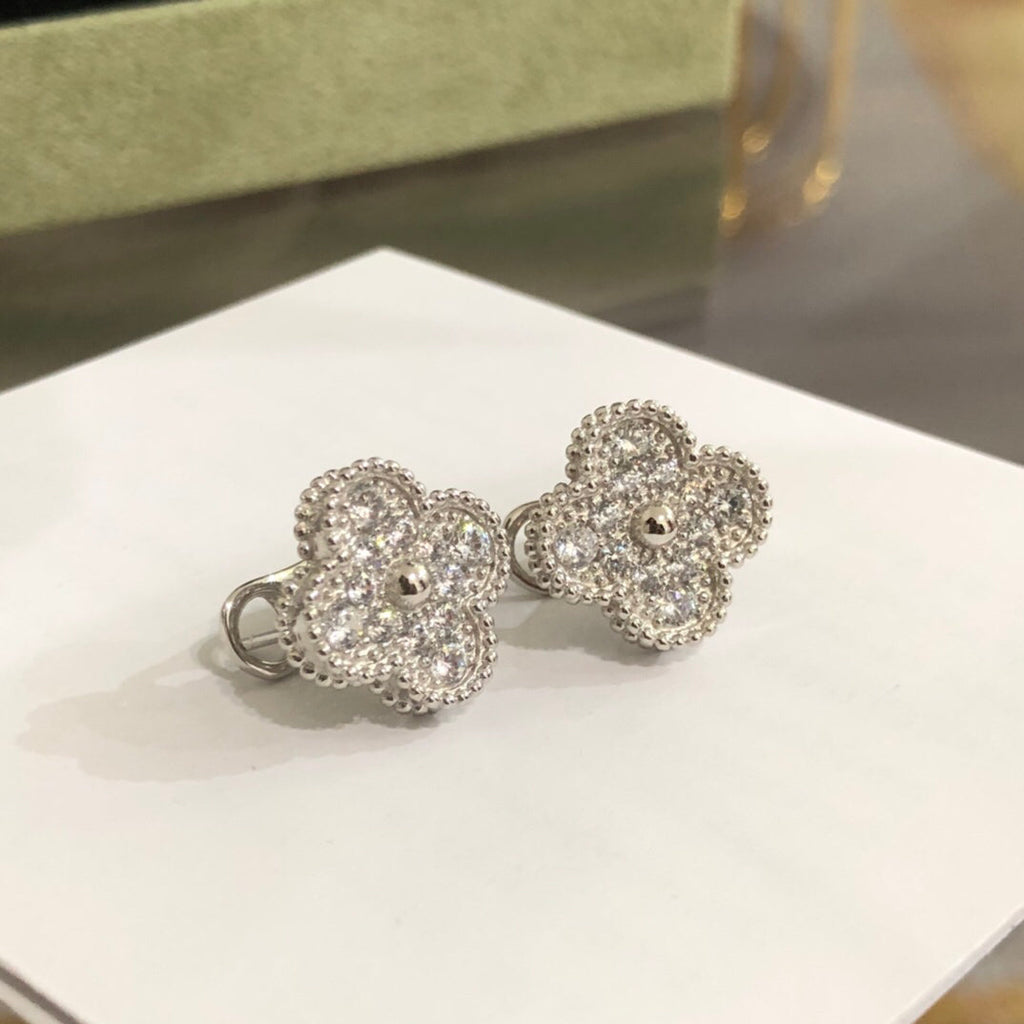 Dream CLOVER 1 MOTIFS DIAMOND STUD EARRINGS SILVER