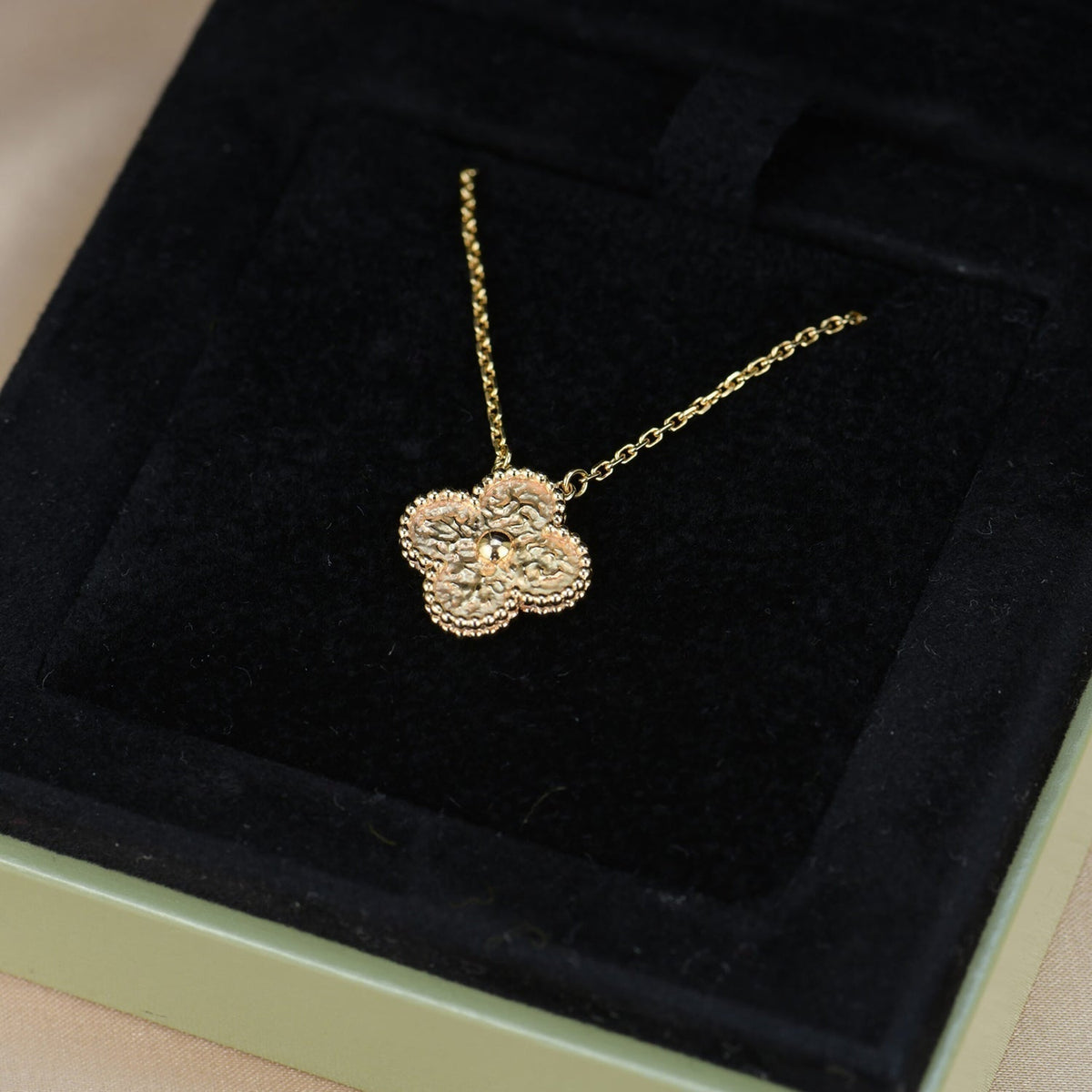 Dream CLOVER 15MM  BRONZING NECKLACE
