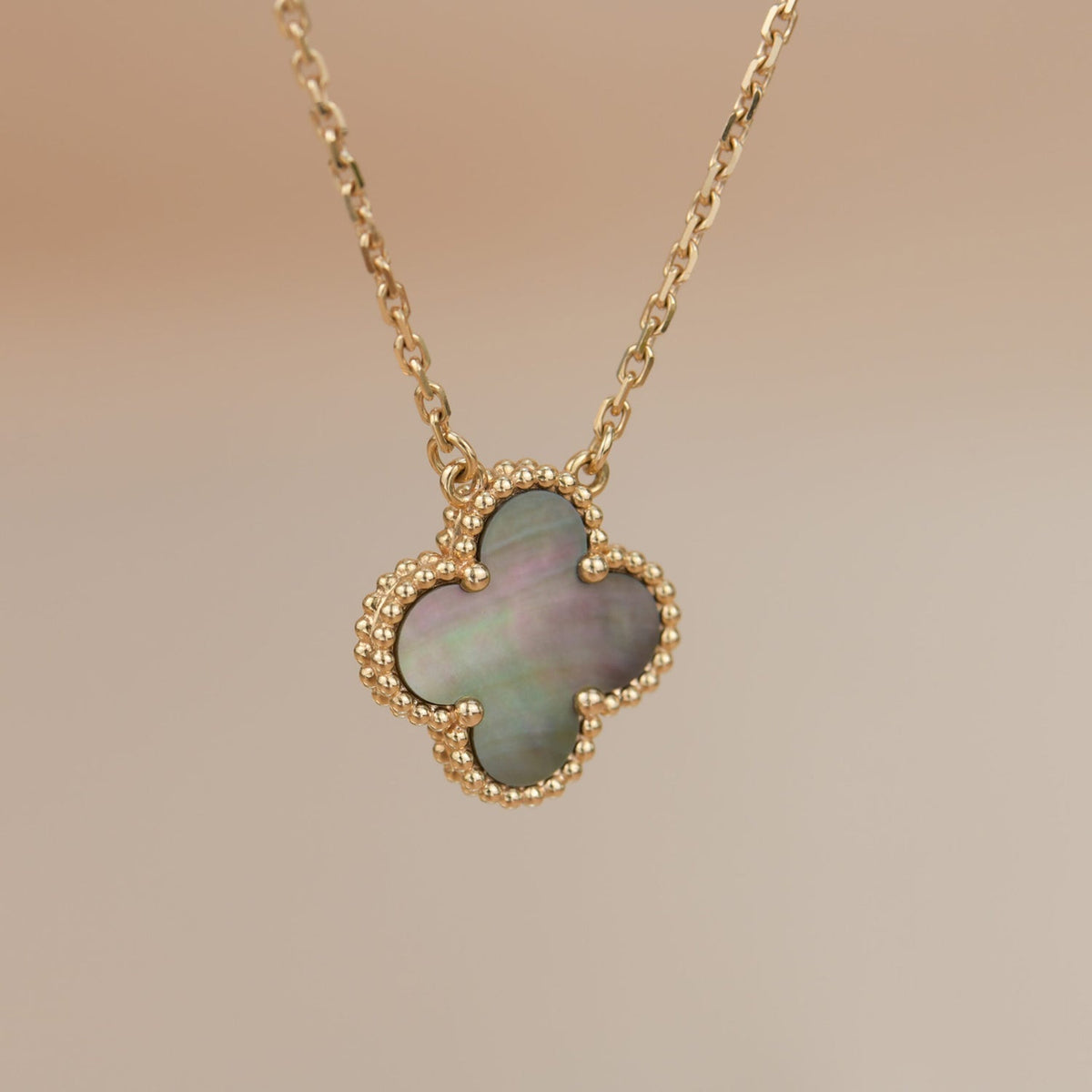 Dream CLOVER 15MM  GRAY MOTHER OF PEARL NECKLACE