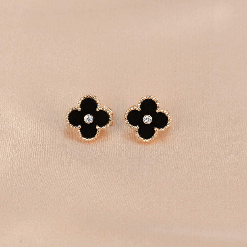 Dream CLOVER MEDIUM 1 MOTIFS ONYX DIAMOND EARRINGS