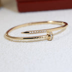 {
  "Dream ": "ジュスト アン クル ブレスレット 2.5mm ダイヤモンド 新品"
}