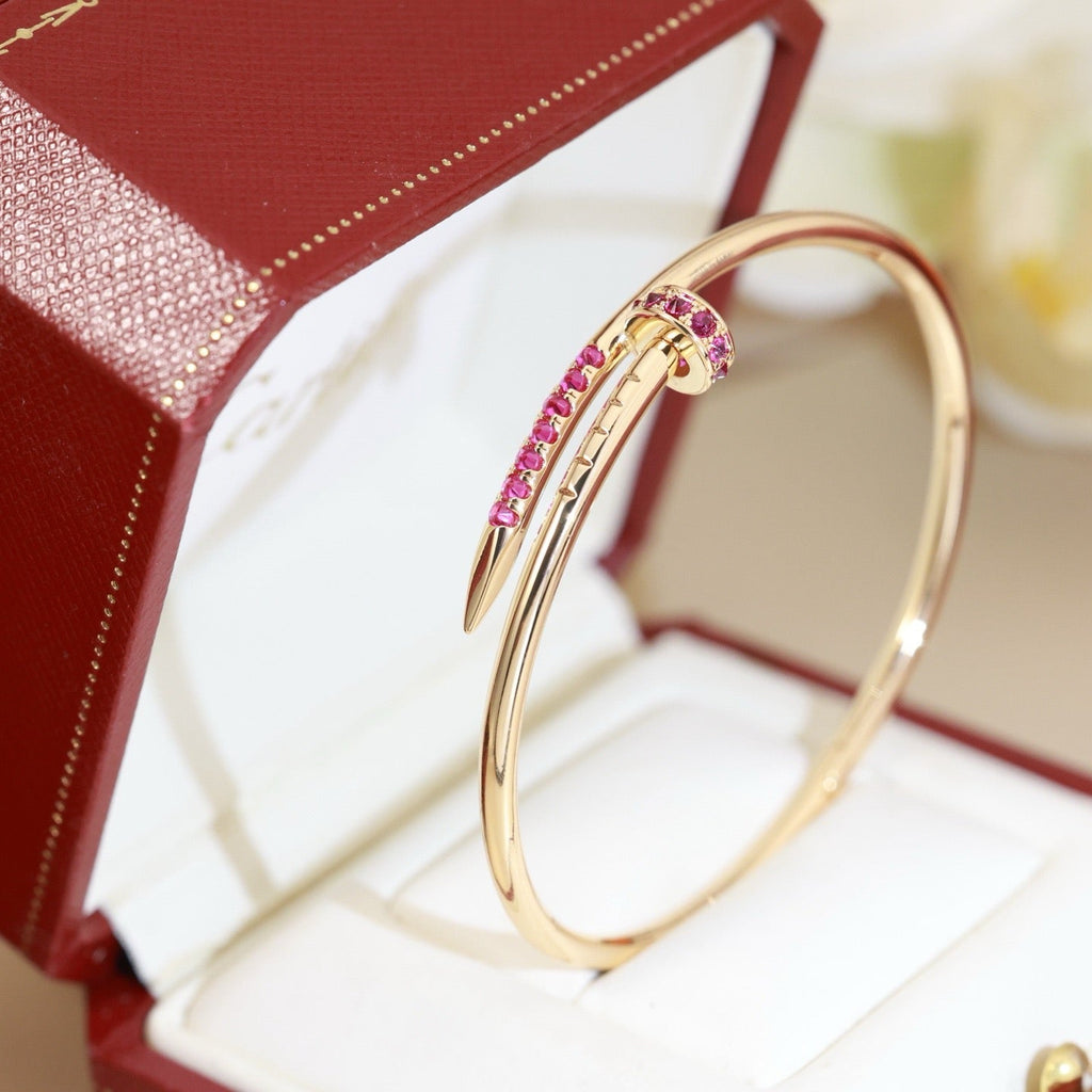 {
  "Dream ": "ジュスト アン クル ブレスレット 2.5mm ダイヤモンド 新品"
}