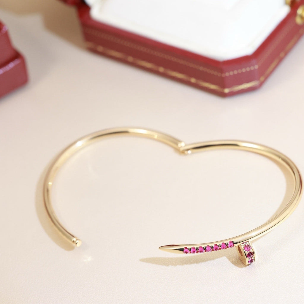 {
  "Dream ": "ジュスト アン クル ブレスレット 2.5mm ダイヤモンド 新品"
}