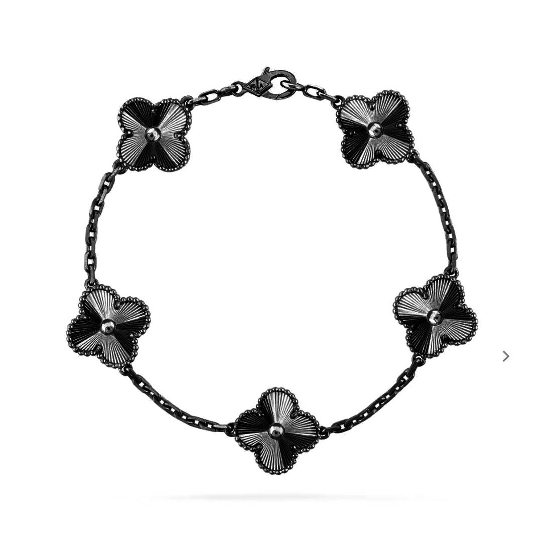 [Dream ]New CLOVER 5 MOTIF BLACK BRACELET