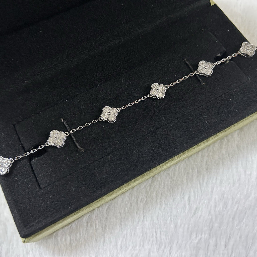 [Dream ]New CLOVER 6 MOTIF DIAMOND BRACELET