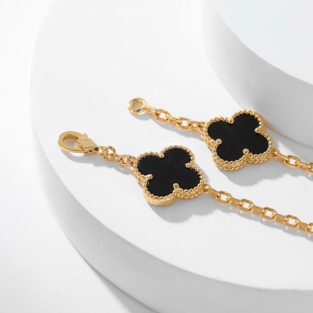 Dream CLOVER 10 MOTIFS ONYX NECKLACE